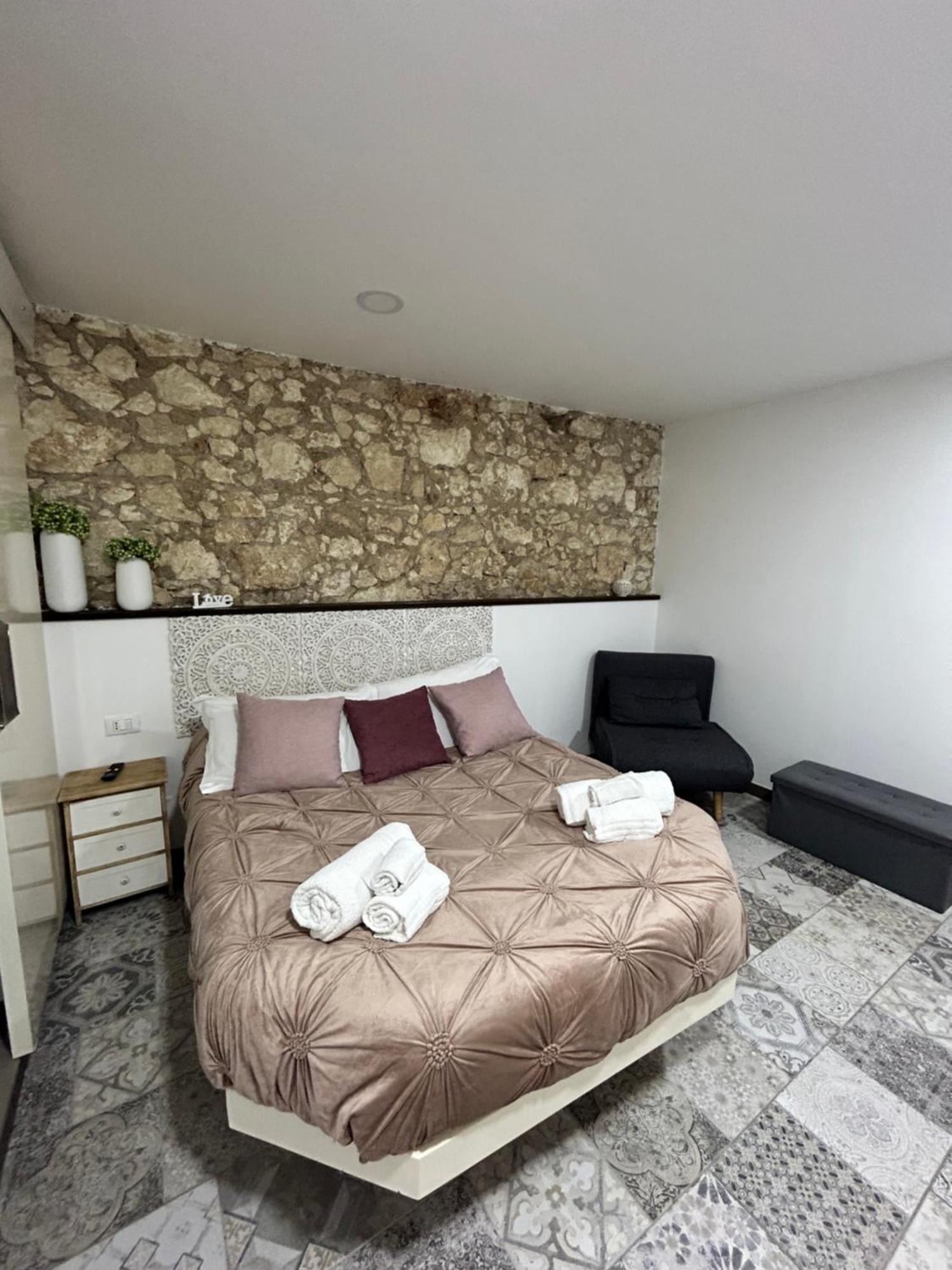 דירות סירקוזה Brimiky House מראה חיצוני תמונה